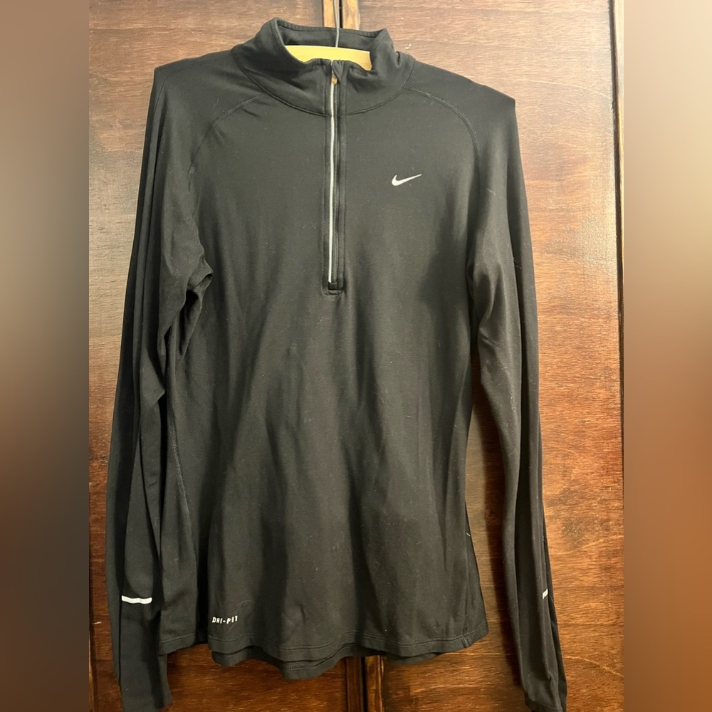 Women’s Nike light weight half zip